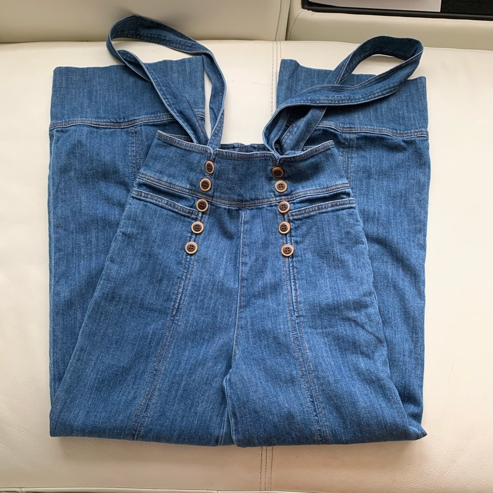 SOLD✨Anthropologie Pilcro Bibbed Denim Jumpsuit✨ - Picture 3 of 8